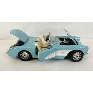 Burago 1957 Chevrolet Corvette Convertible 1:18 Aqua White Diecast Model Car
